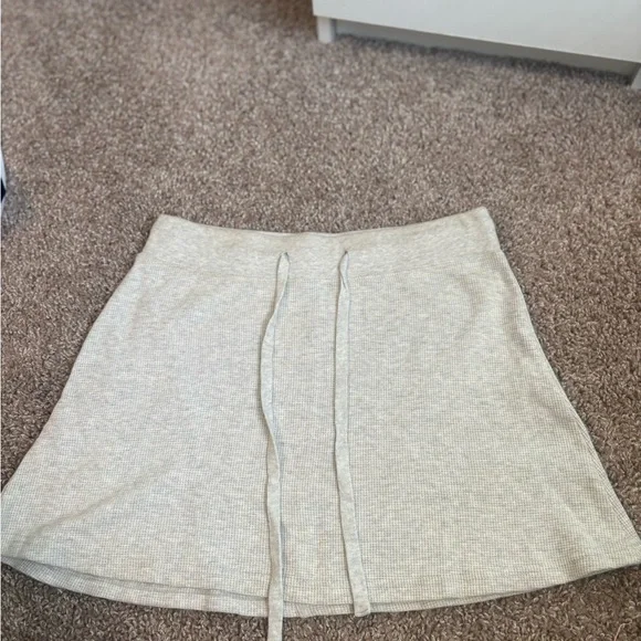 Brandy Melville skirt - Picture 1 of 5